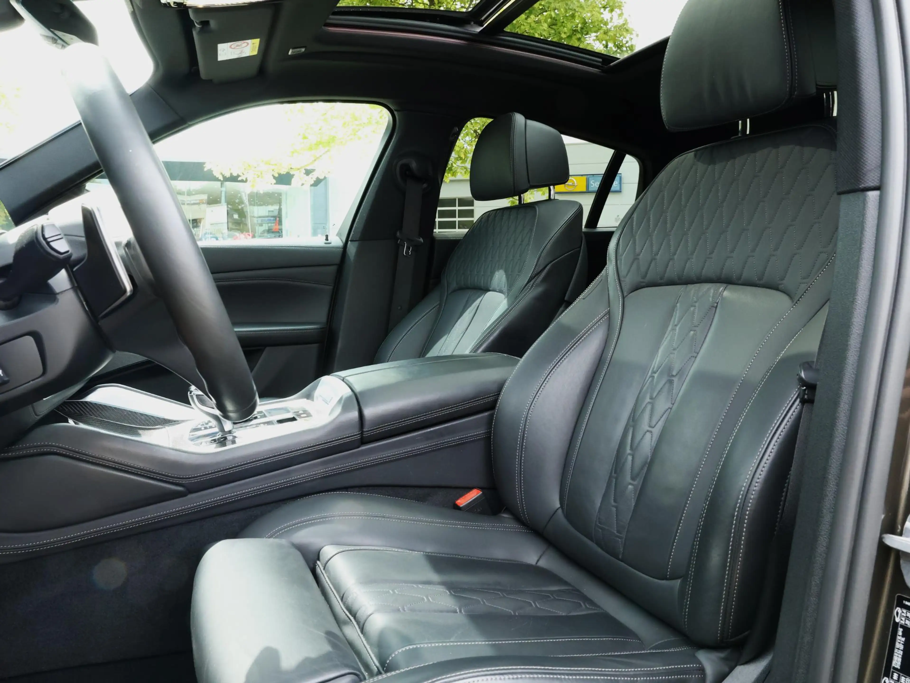 BMW X6 xDrive40i M-Sport|Iconic Glow|Pano|Laser|Nappa — photo 4