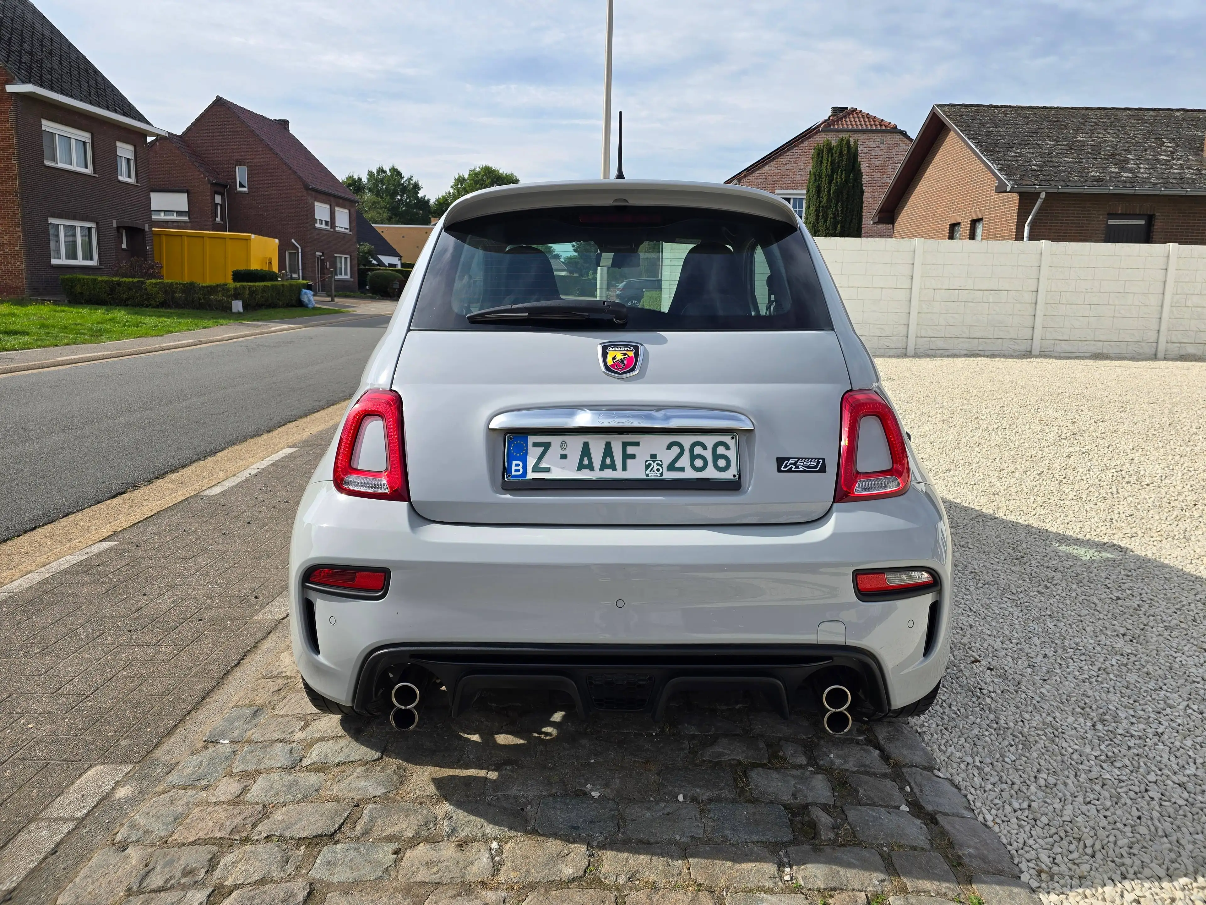 Abarth 595 - F595 Edition - Alcantara seats — photo 4