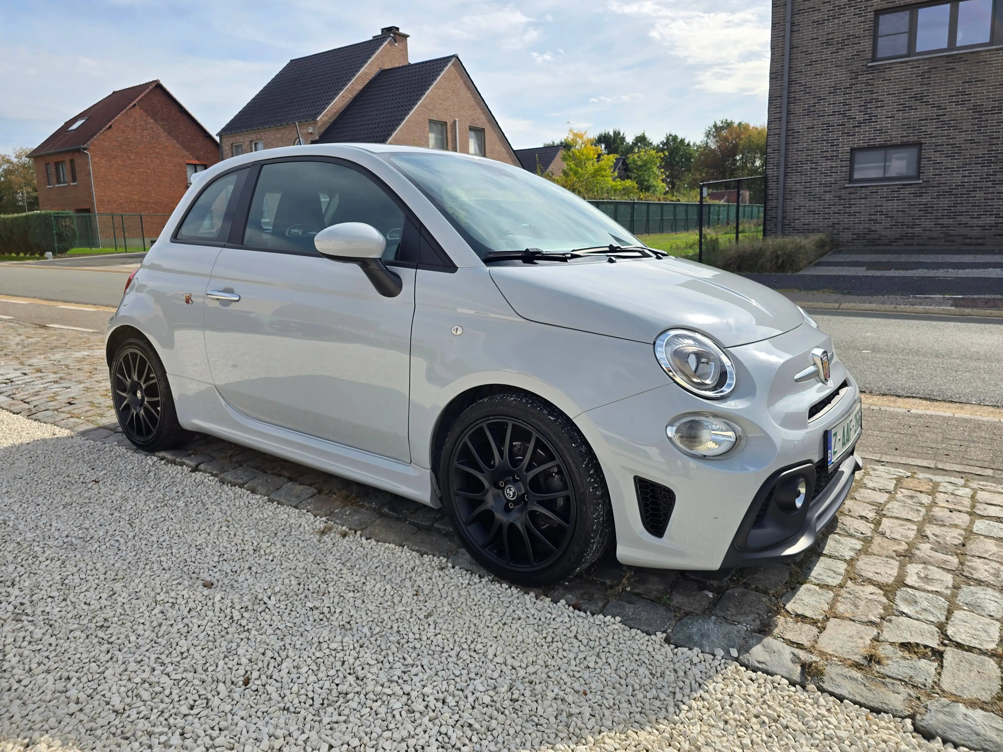 Abarth 595 - F595 Edition - Alcantara seats — photo 7