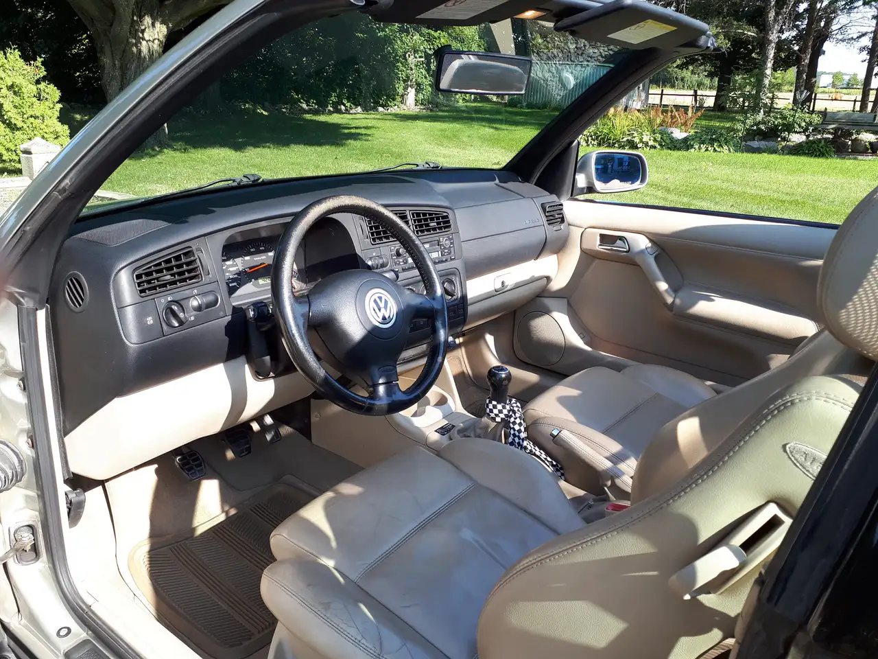 Volkswagen Cabrio снимка Volkswagen Cabrio