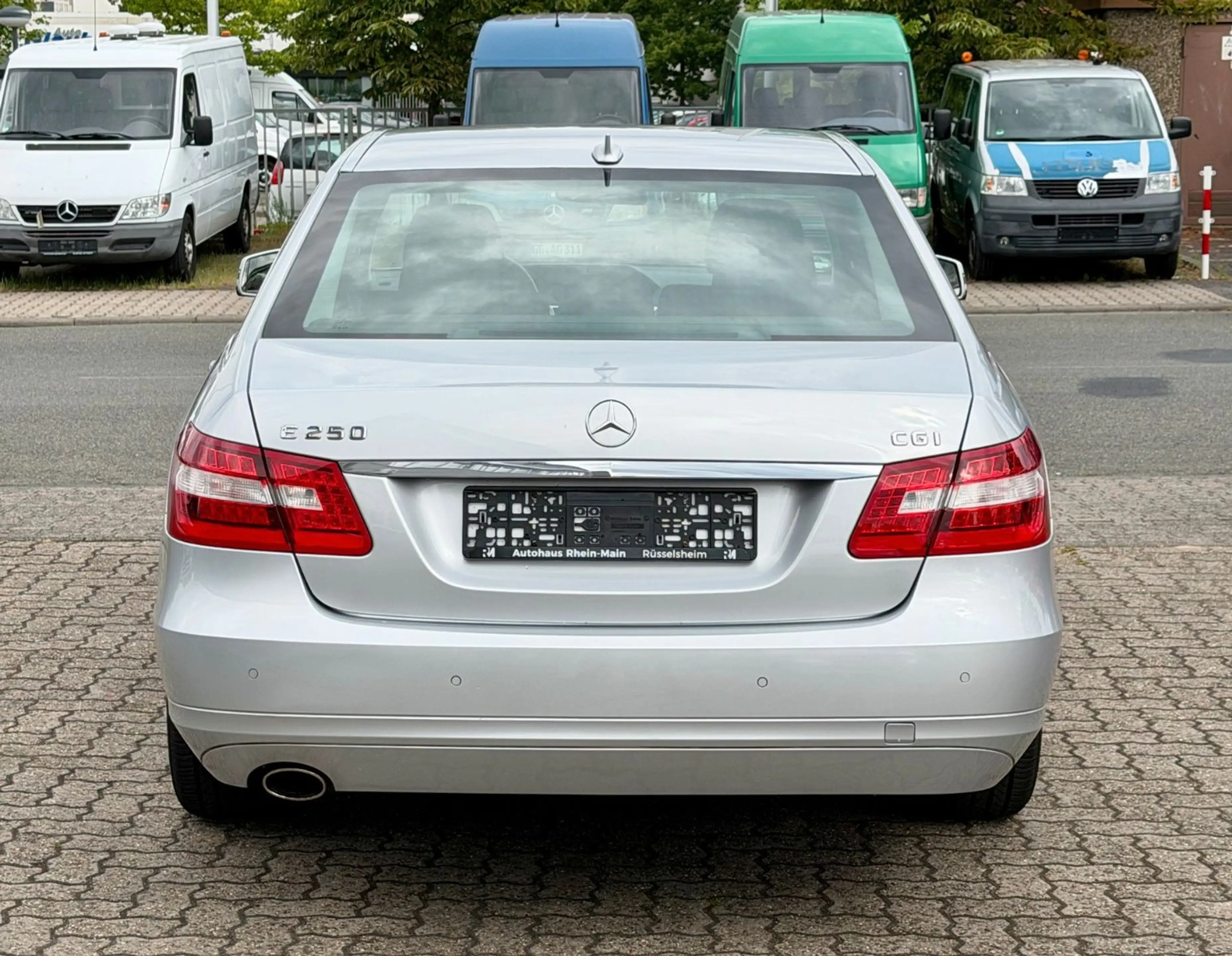 Mercedes-Benz E 250 E250 Lim.*Aut.*Navi*2.Hd+Wenig KM*Gepflegt* — photo 6