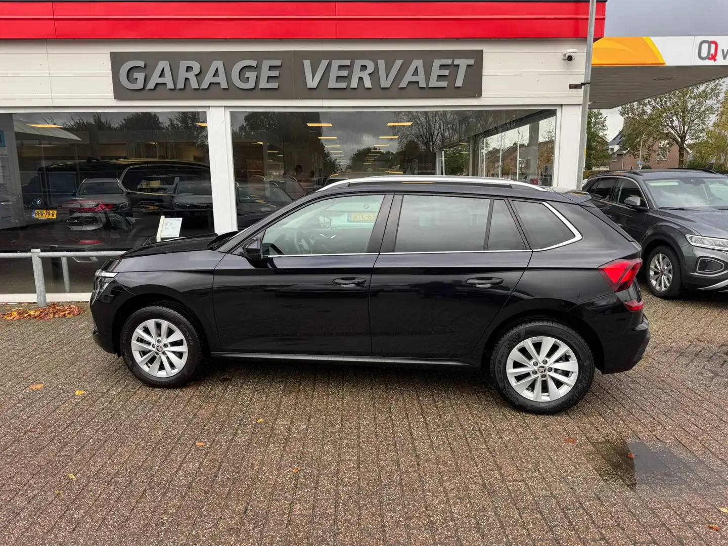 Skoda Kamiq 1.0 TSI Business Edition Zwart - 1