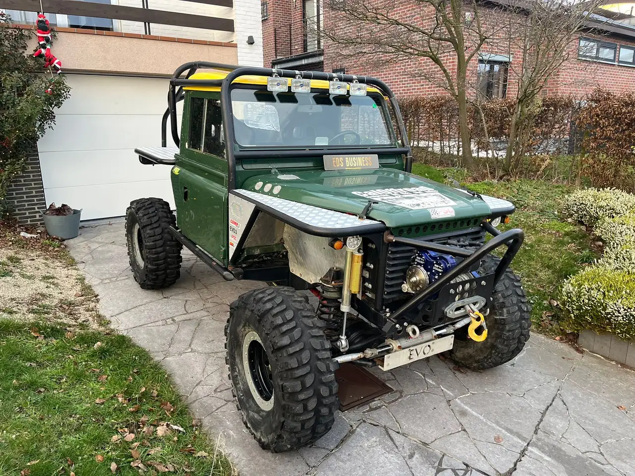 Land Rover Defender 6.2L Unique !!, foto 2