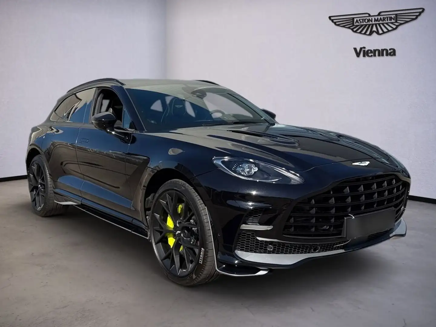 Aston Martin DBX DBX707  | Onyx Black | AMR 24 | Pano | B&W | 23'' Schwarz - 2