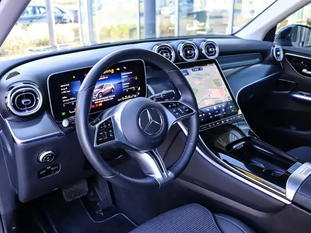 Mercedes-Benz GLC view 15