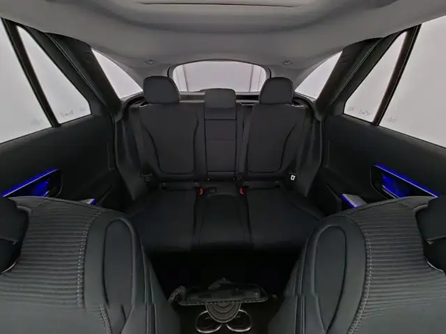 Mercedes-Benz GLC view 9