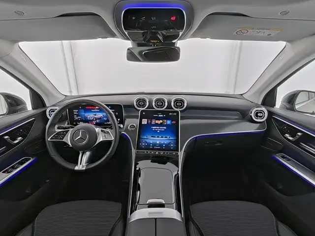 Mercedes-Benz GLC view 5
