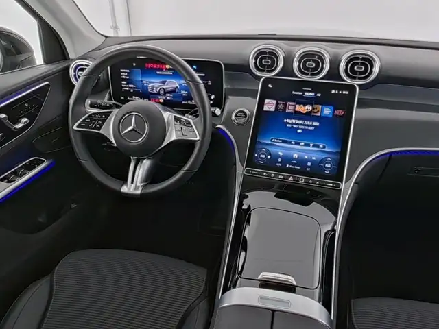 Mercedes-Benz GLC view 6