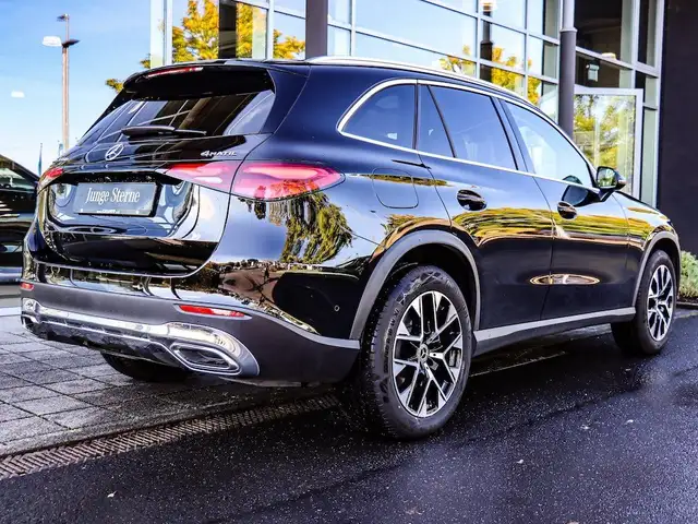 Mercedes-Benz GLC view 8