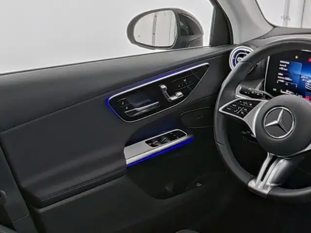Mercedes-Benz GLC view 8