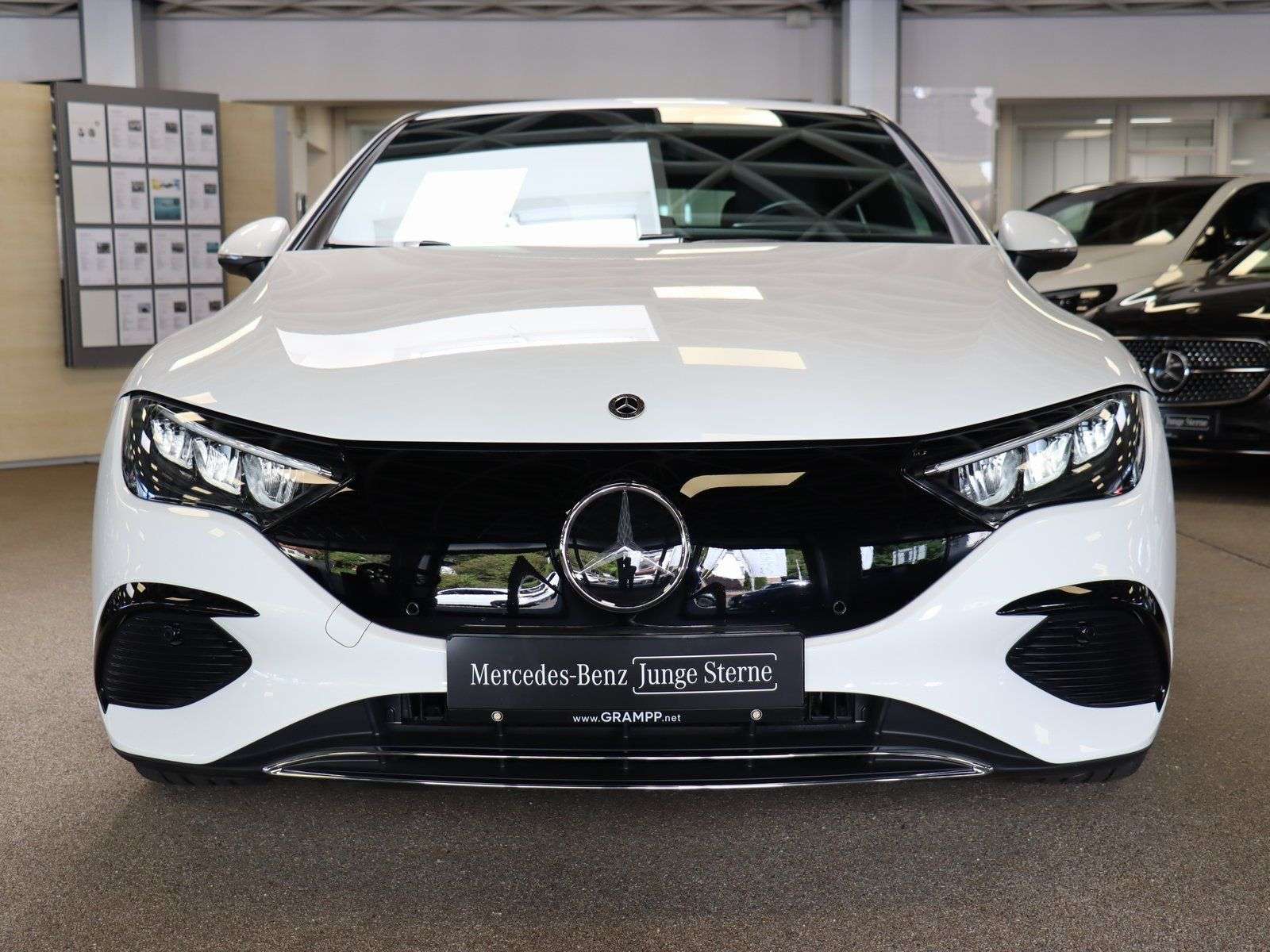 Mercedes-Benz EQE