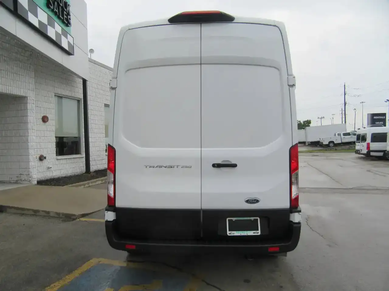 Ford Transit photo Ford Transit