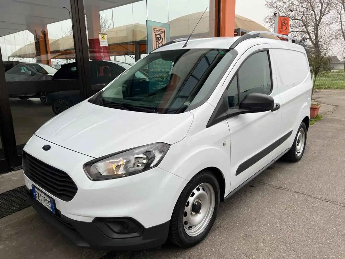 Ford Transit Courier 1.5 tdci 75cv S&S Entry my20 Wit - 1