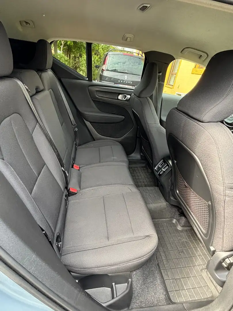 Volvo XC40 1.5 T2 Momentum Pro - 2