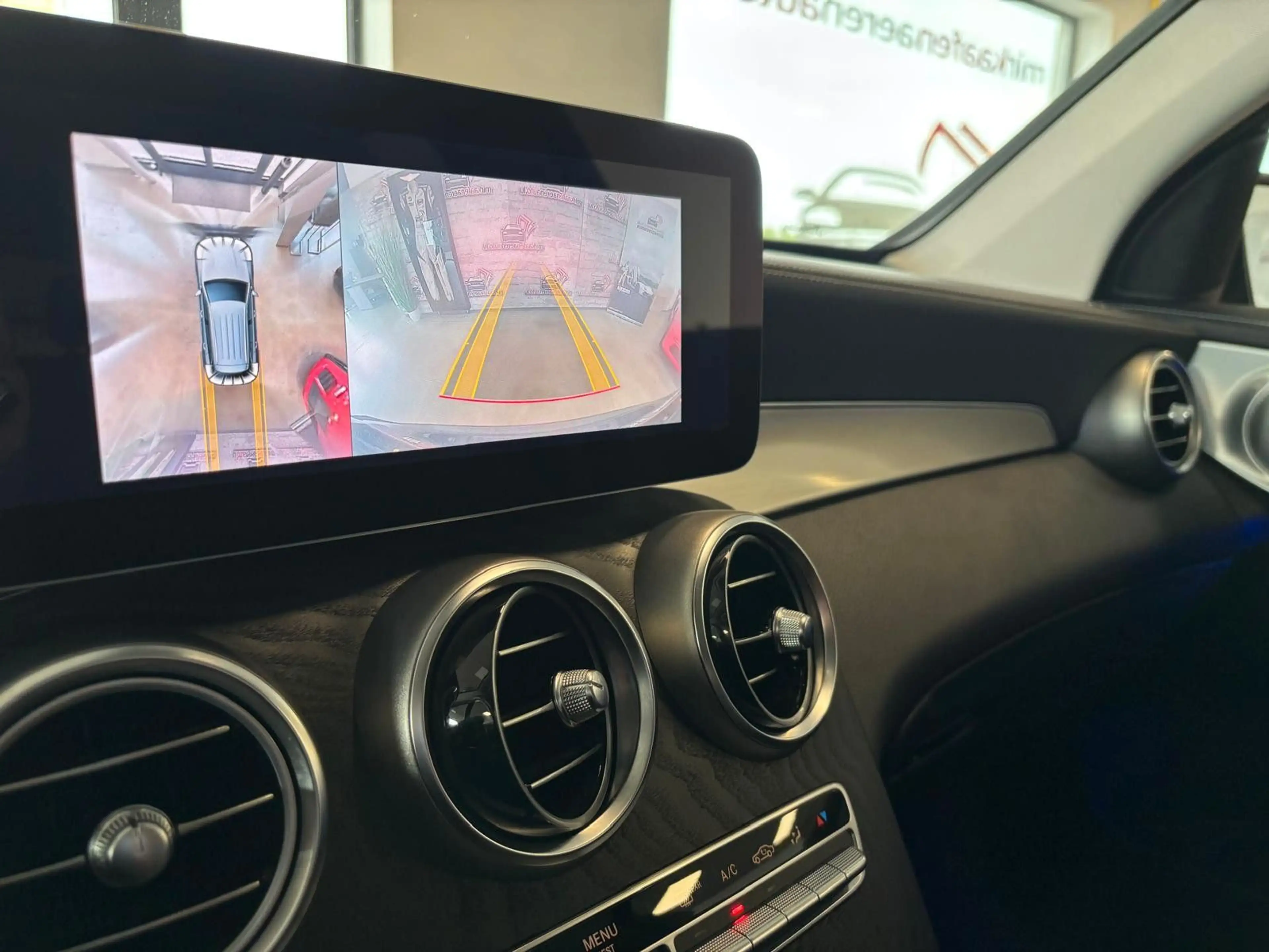 Mercedes-Benz GLC 43 AMG 4Matic*NAVI*LEDER*PERF-AGA*PANO*SHZ* — photo 11