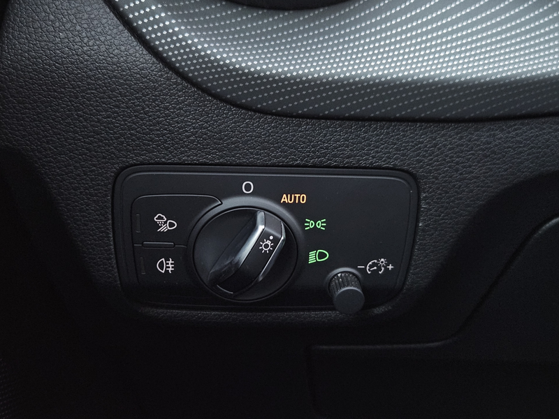 Audi Q2 35 TFSI Pro Line | Stoelverw. | Elek. Achterklep R — photo 22