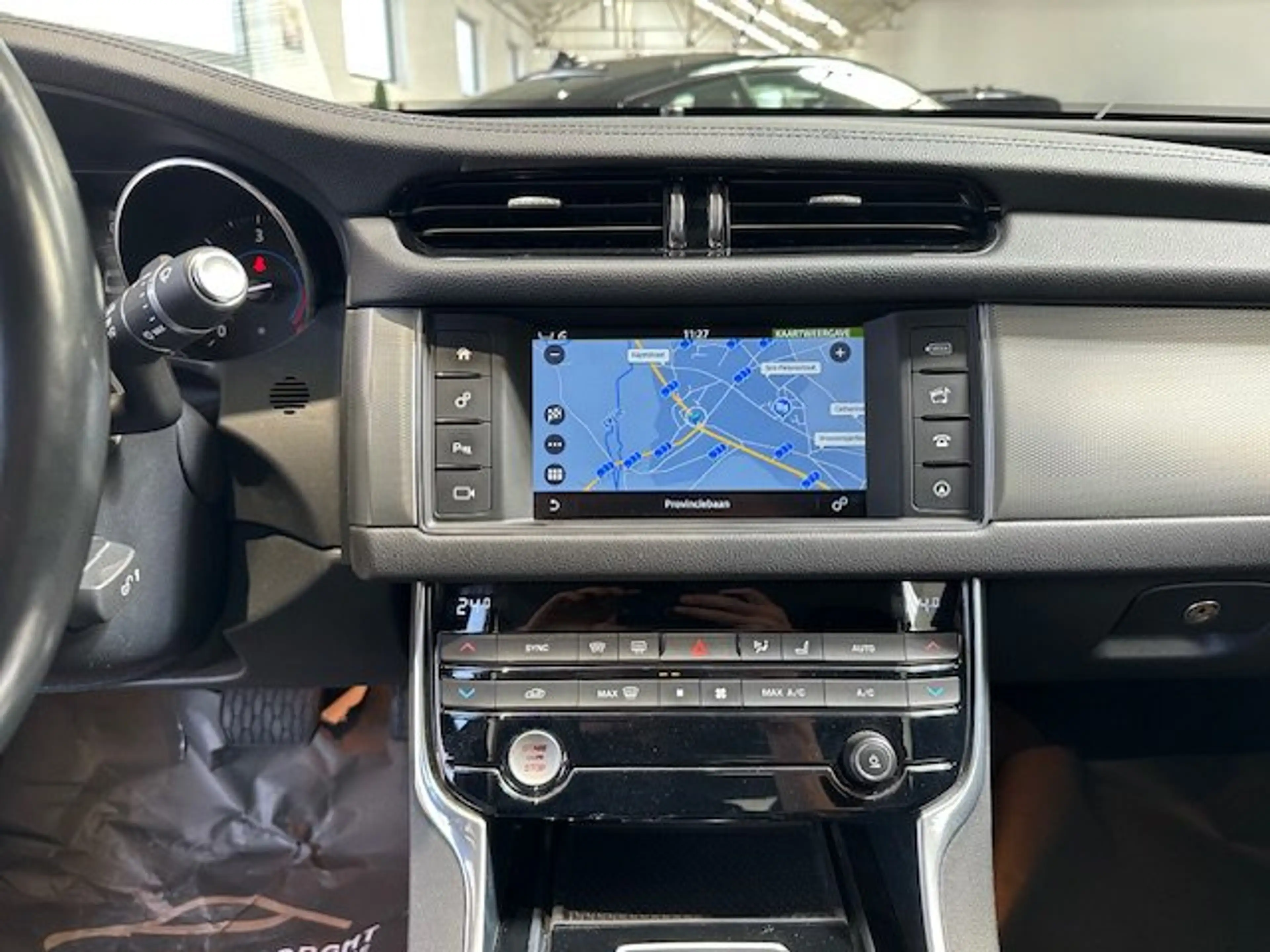 Jaguar XF PRESTIGE  AUTOMAAT 180PK SLECHTS 74000KM!!!!! — photo 15
