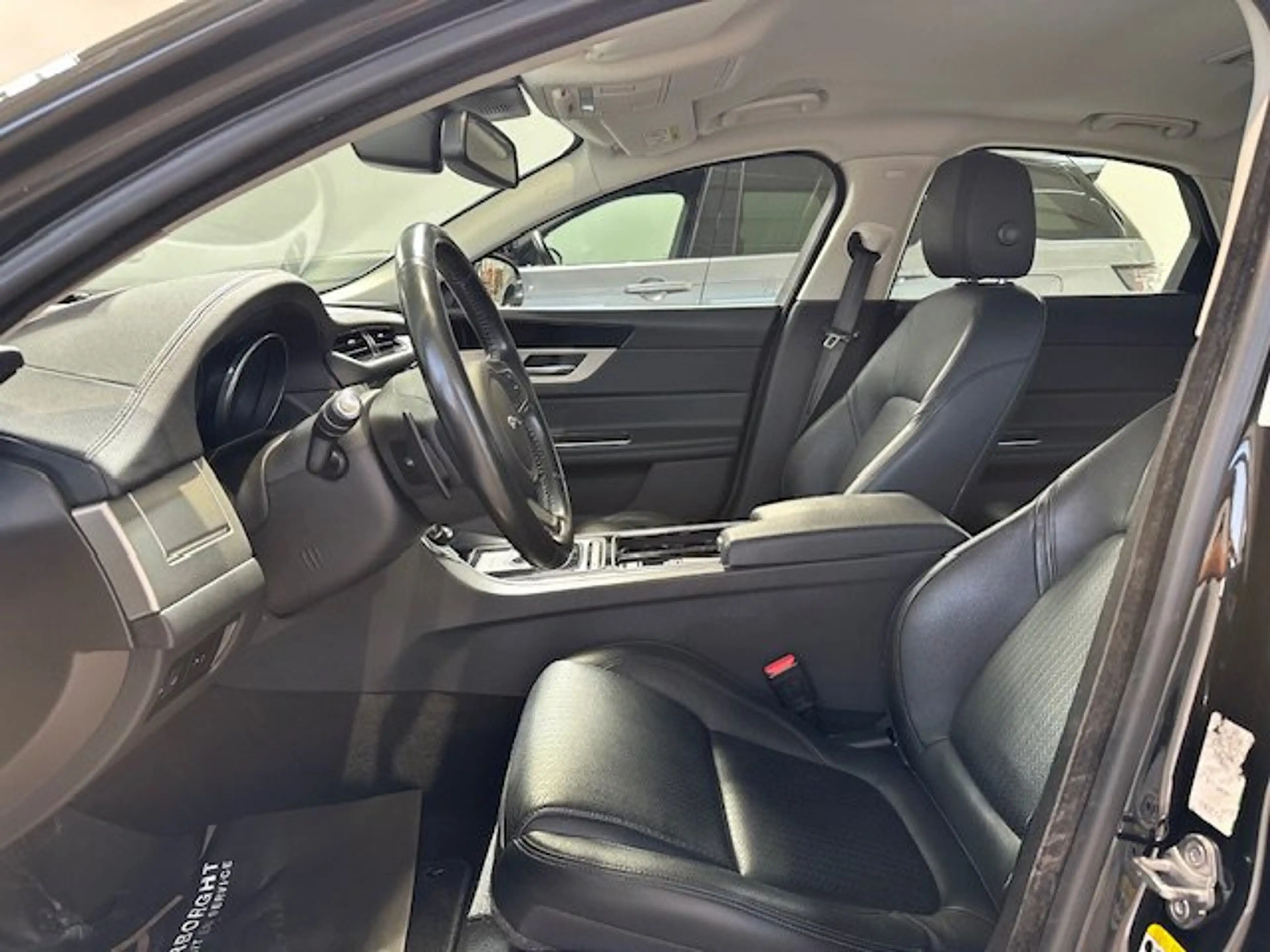 Jaguar XF PRESTIGE  AUTOMAAT 180PK SLECHTS 74000KM!!!!! — photo 9