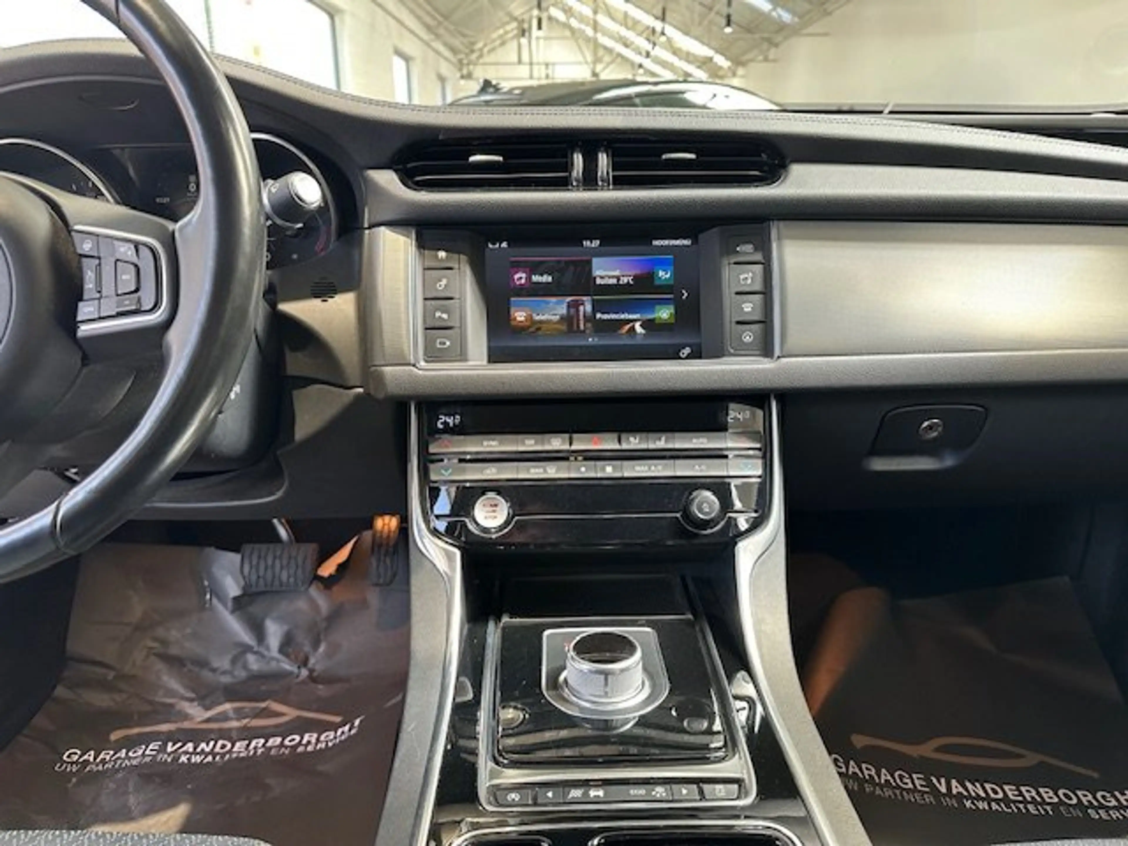 Jaguar XF PRESTIGE  AUTOMAAT 180PK SLECHTS 74000KM!!!!! — photo 8
