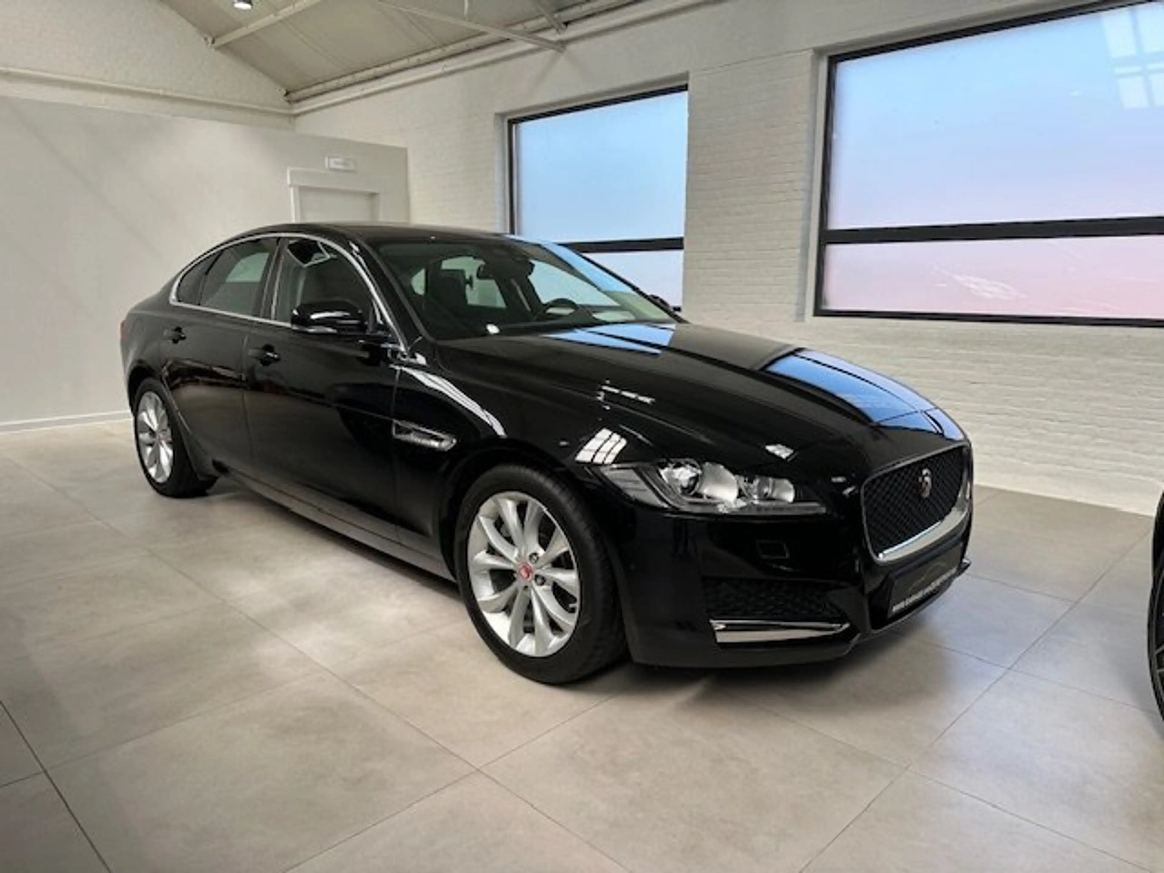 Jaguar XF PRESTIGE  AUTOMAAT 180PK SLECHTS 74000KM!!!!!