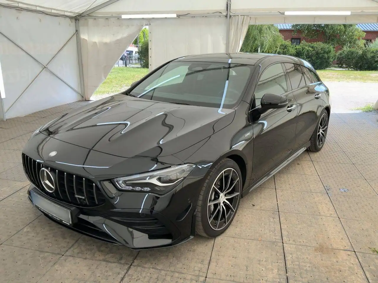 Mercedes-Benz CLA 35 AMG