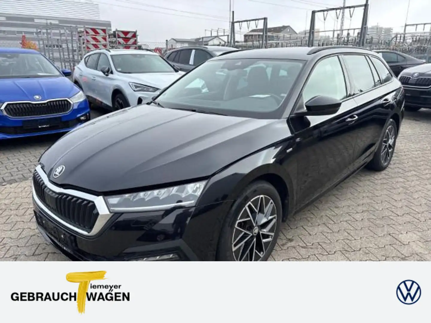 Skoda Octavia Combi 2.0 TDI CLEVER LED LM17 AHK Negro - 1