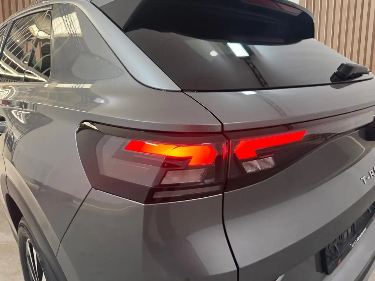 Volkswagen T-Roc NEW 1.5 TSI Life DSG ** ACC Camera Zetelver..., миниатюра 9