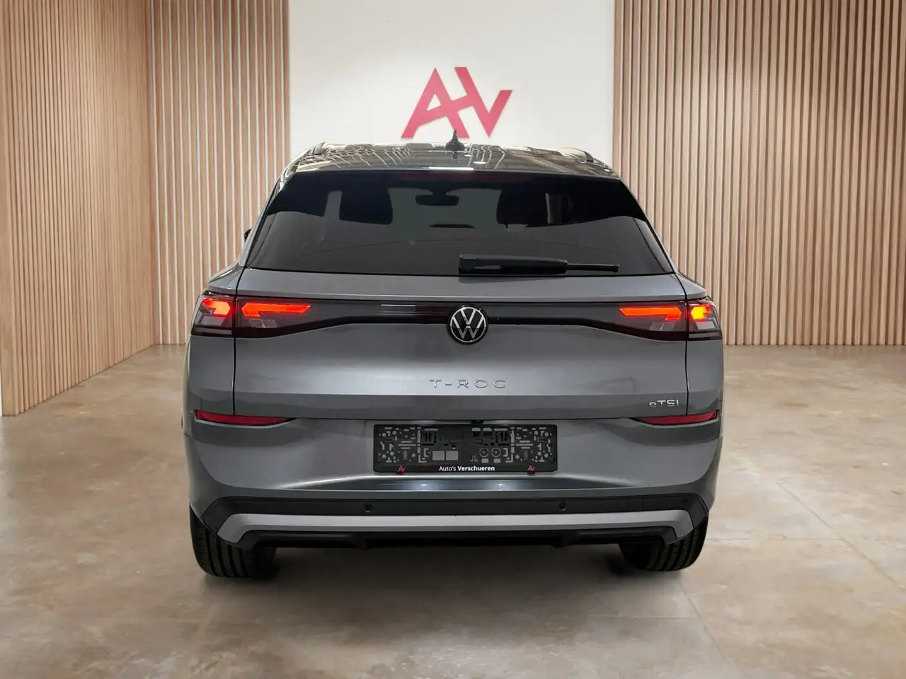 Volkswagen T-Roc NEW 1.5 TSI Life DSG ** ACC Camera Zetelver..., миниатюра 8