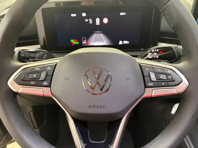 Volkswagen T-Roc view 16