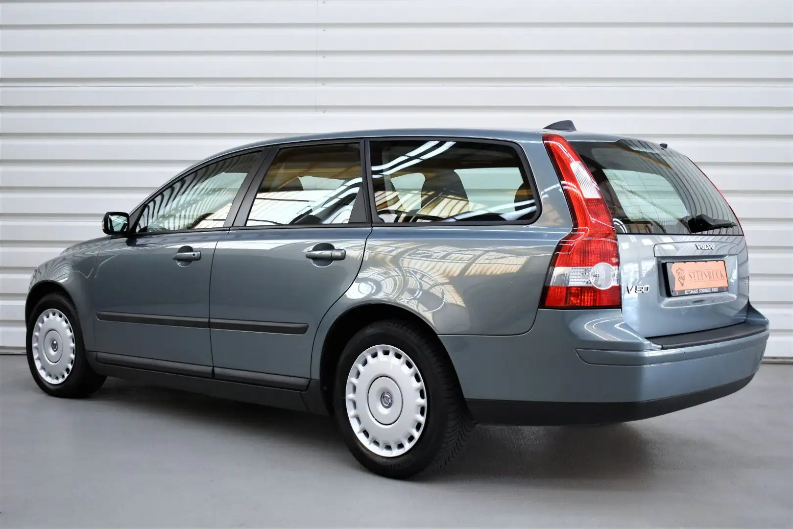 Volvo V50 Kombi 2.4+1.Hand+Automatik+Nur 37.900KM Grün - 2