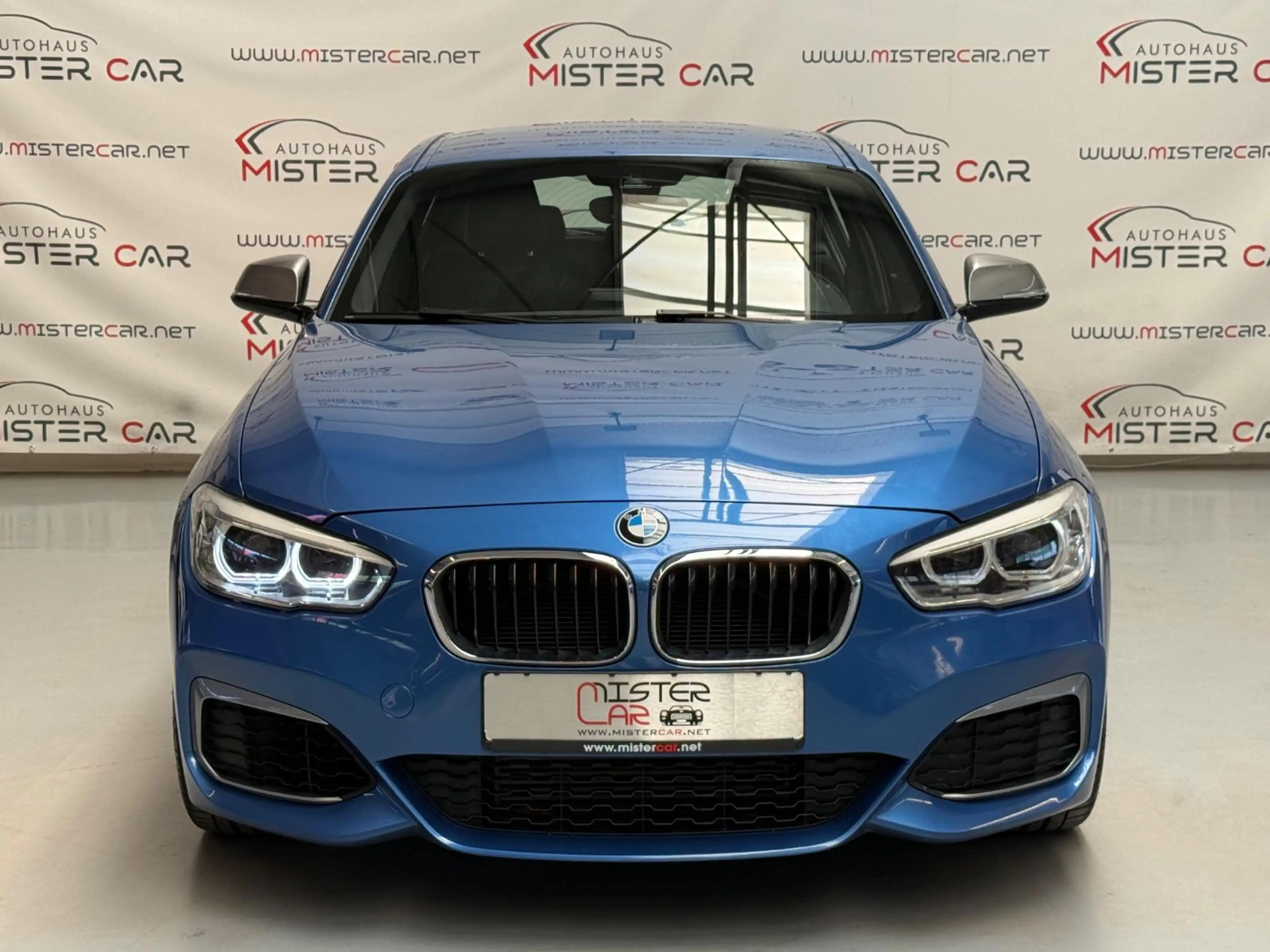 BMW 135 i xDrive SAG NAVI/LED/H&K/PDC/SHZ/18/2.HAND — photo 7