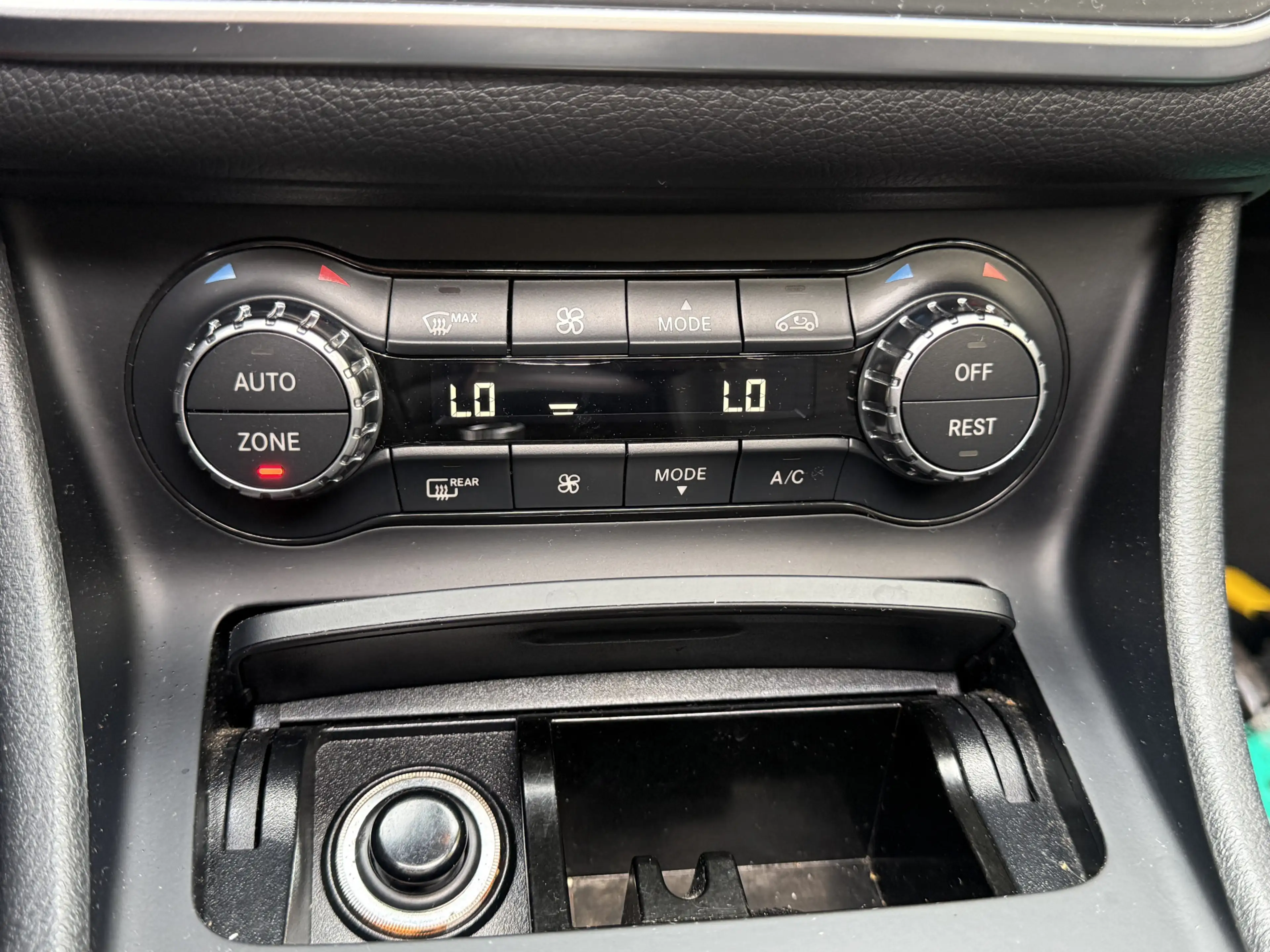 Mercedes-Benz GLA 250 4Matic Edition 1 (PANORAMADAK, TREKHAAK, NAVIGATIE — photo 15