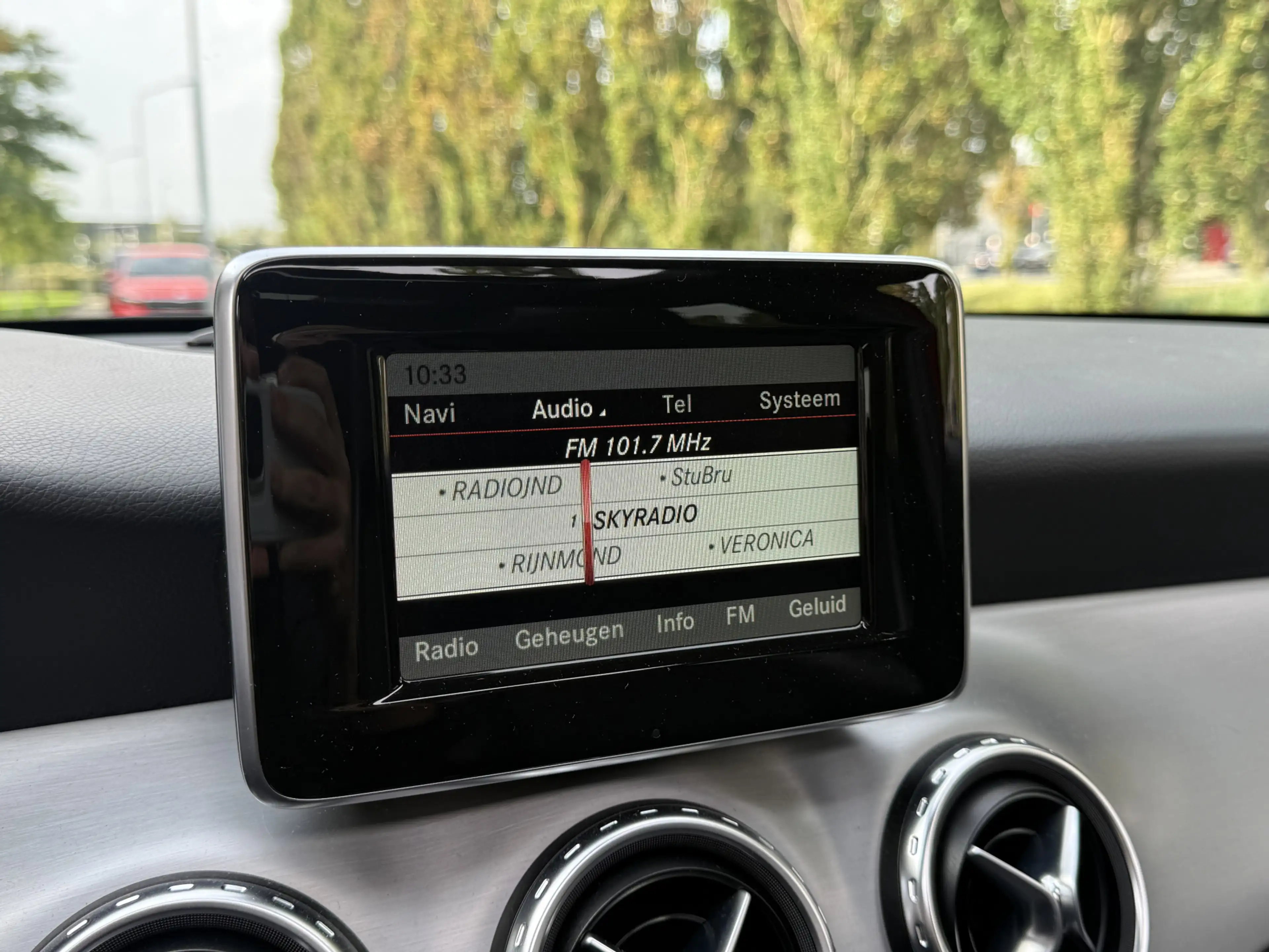 Mercedes-Benz GLA 250 4Matic Edition 1 (PANORAMADAK, TREKHAAK, NAVIGATIE — photo 12