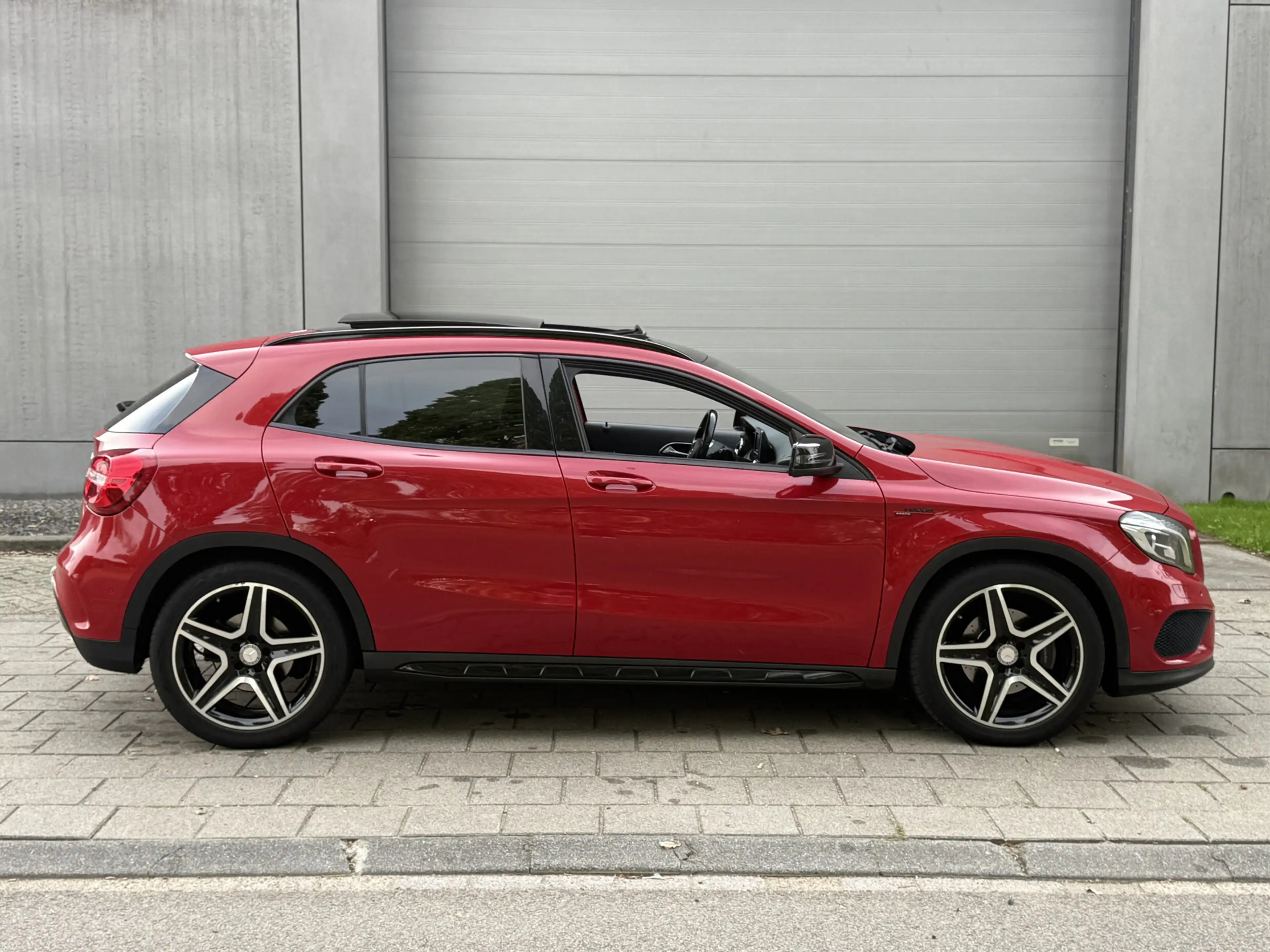 Mercedes-Benz GLA 250 4Matic Edition 1 (PANORAMADAK, TREKHAAK, NAVIGATIE — photo 13