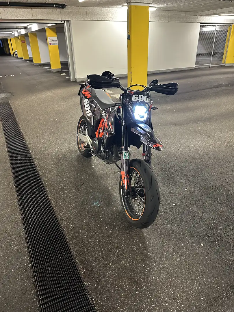 KTM 690 SMC R Czarny - 1