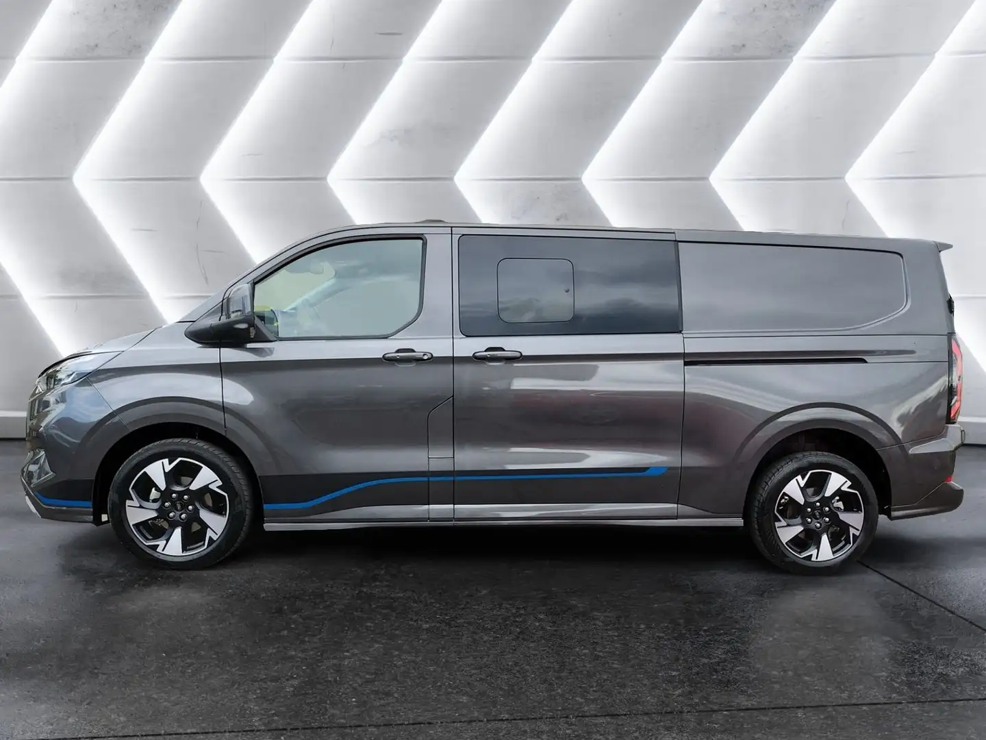 Ford Transit Custom DoKa L2 ALLRAD **SPORT** Matrix-LED Gris - 2