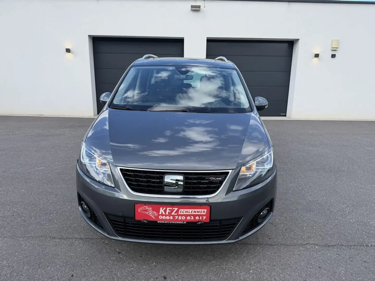 SEAT Alhambra FR DSG/Panorama/AHK/ACC Grau - 2