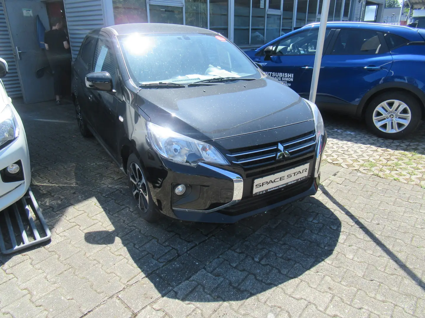 Mitsubishi Space Star Select + Schwarz - 2