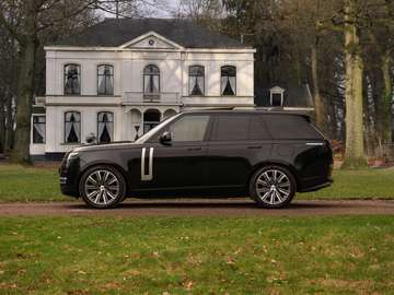 3.0 P460e Autobiography PHEV | Meridian Signature