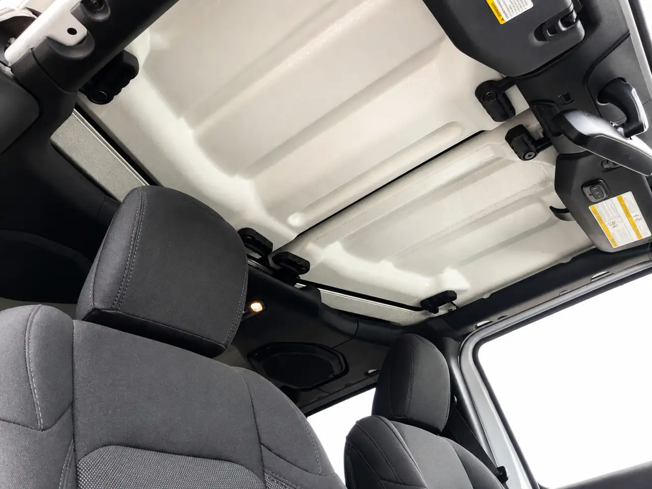 Jeep Wrangler photo Jeep Wrangler
