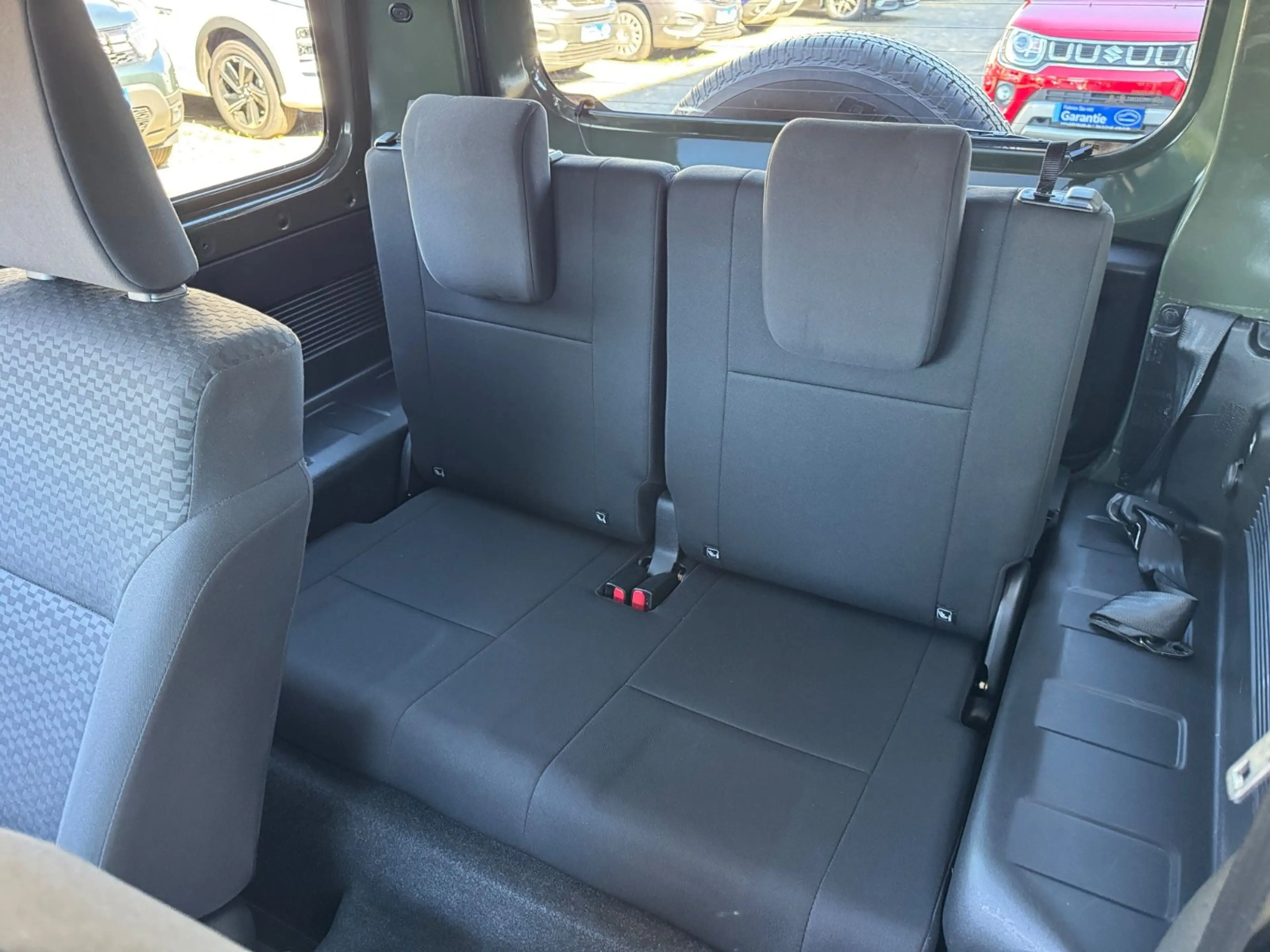 Suzuki Jimny Comfort+ AllGrip 4-SITZER 1.HAND NAVI AHK — photo 13