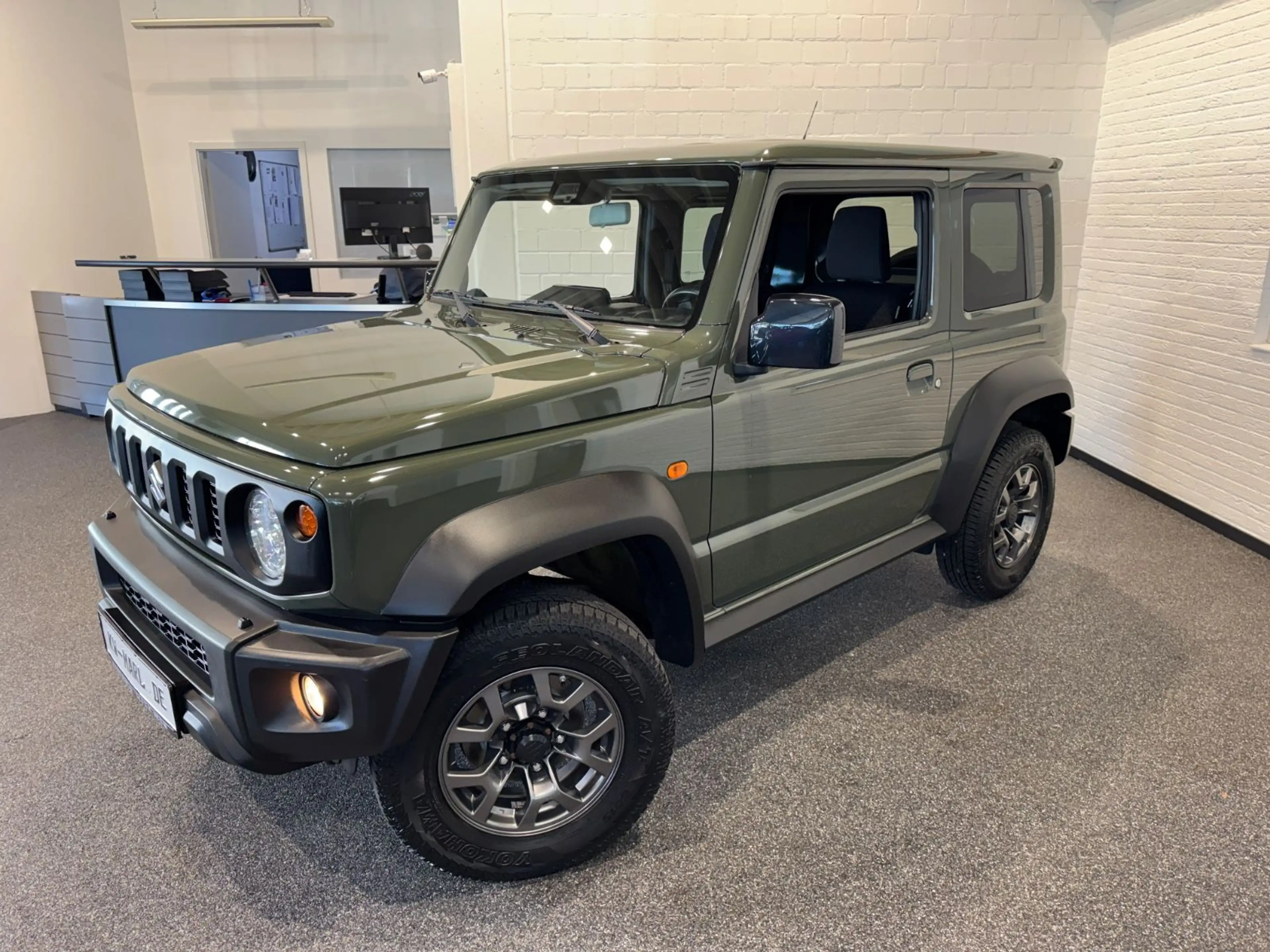 Suzuki Jimny Comfort+ AllGrip 4-SITZER 1.HAND NAVI AHK