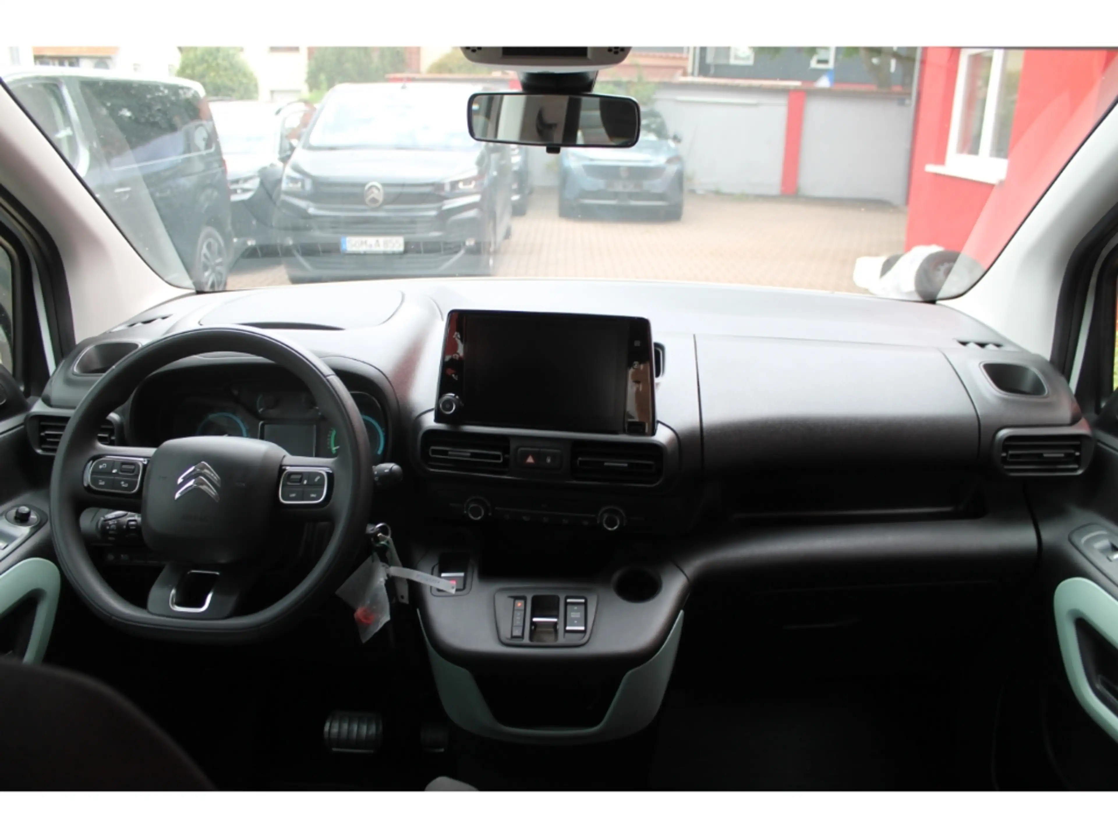 Citroen Berlingo Feel M AHK Navi Kamera PDC vo+hi Shz — photo 10