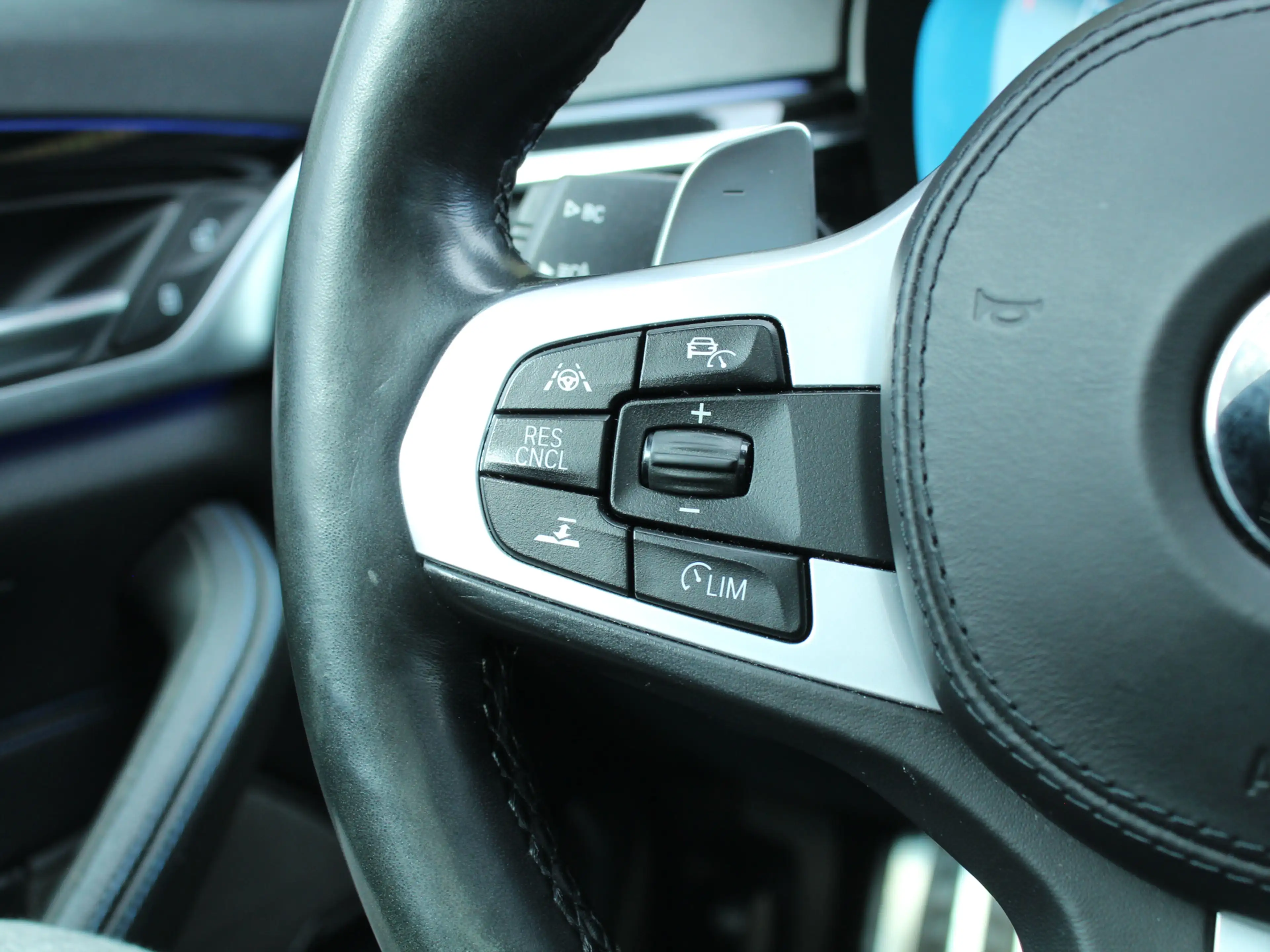 BMW M550 5-serie Touring M550d xDrive High Executive | BTW — photo 20
