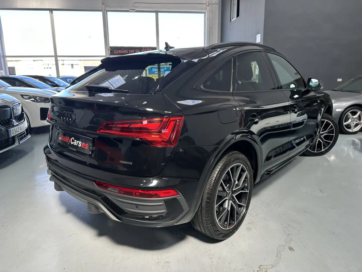 Audi Q5 55 TFSIe Black line quattro-ultra S tronic Negro - 2
