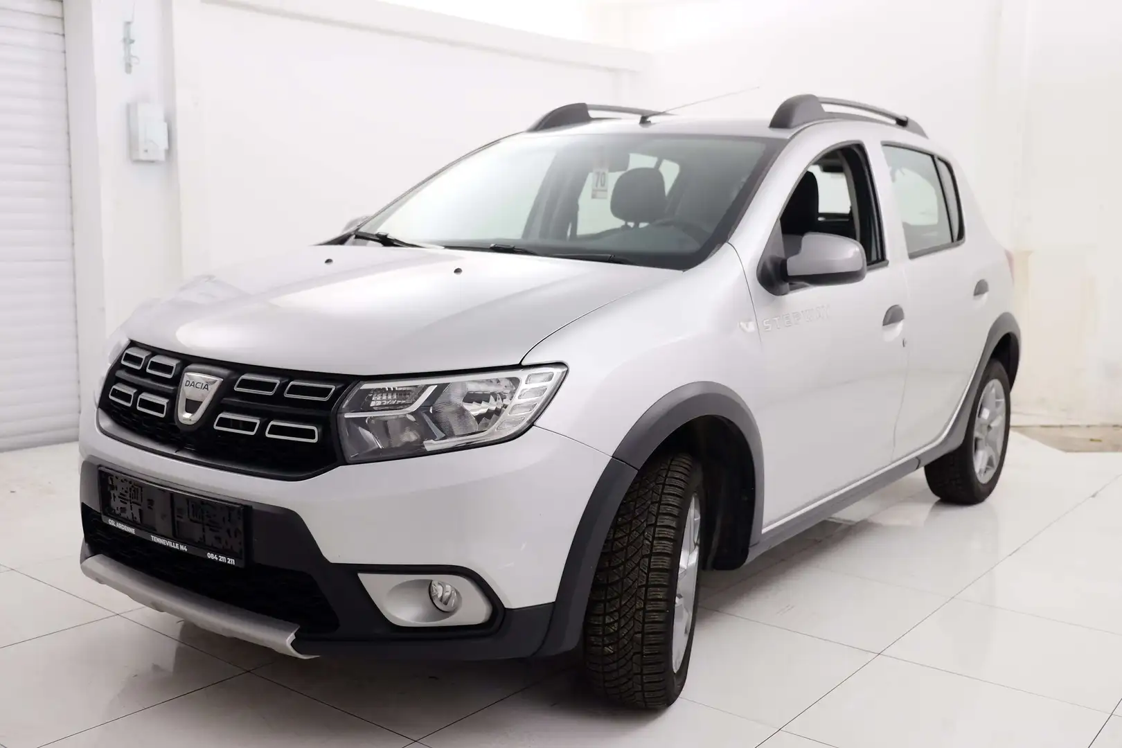 Dacia Sandero Sandero Stepway 0.9 TCe # Grau - 2