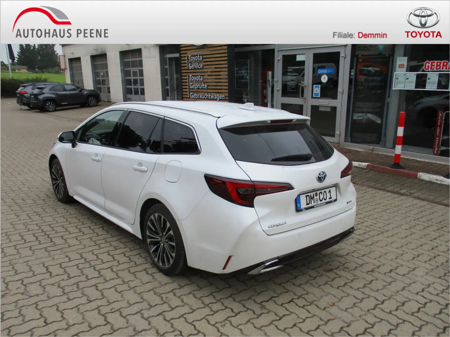 Toyota Corolla Touring Sports 2.0 Hybrid Teamplayer Weiß - 2