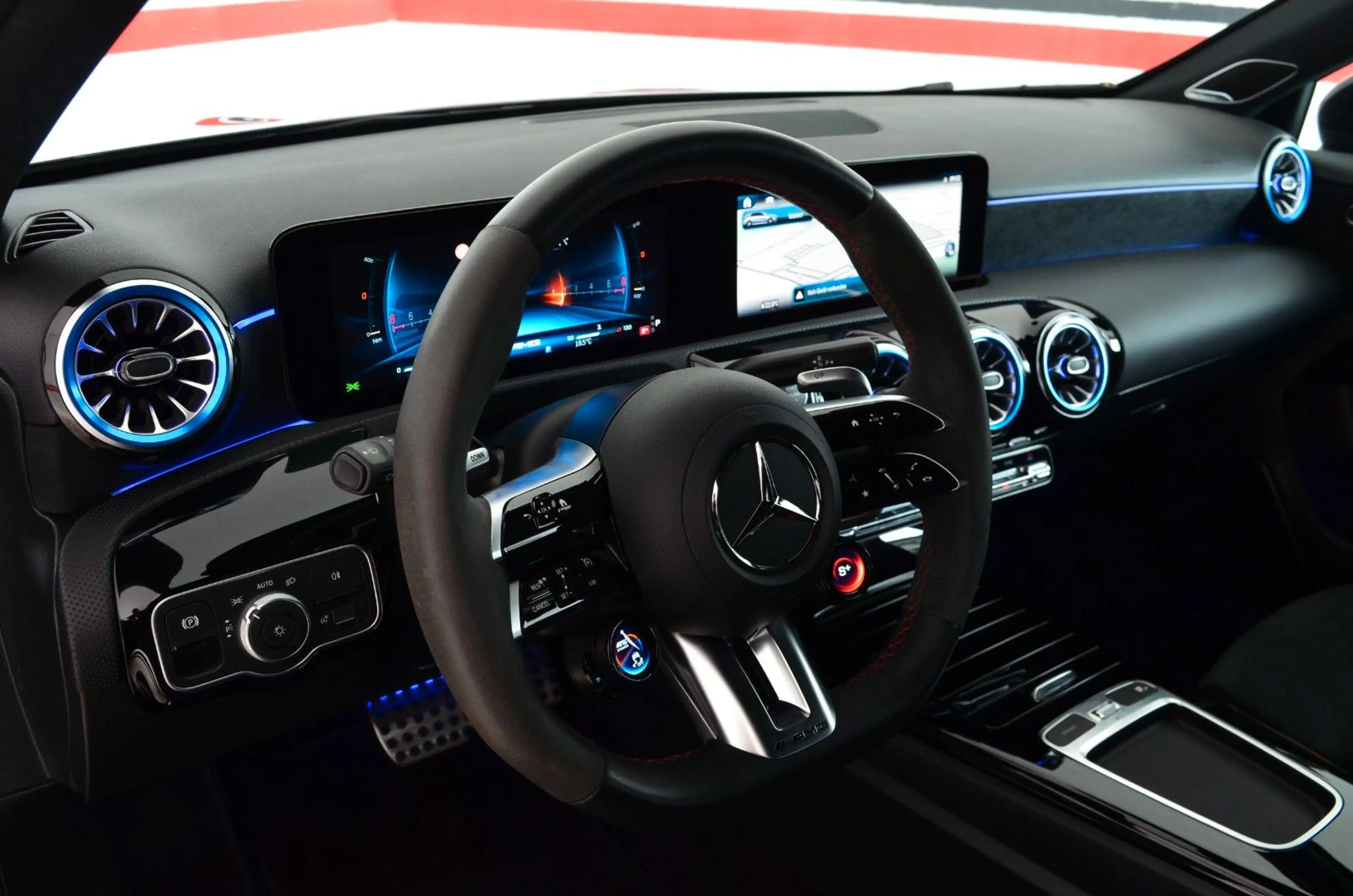 Mercedes-Benz A 45 AMG A 45 S AMG 4Matic Black Edition | Burmester |LED — photo 2
