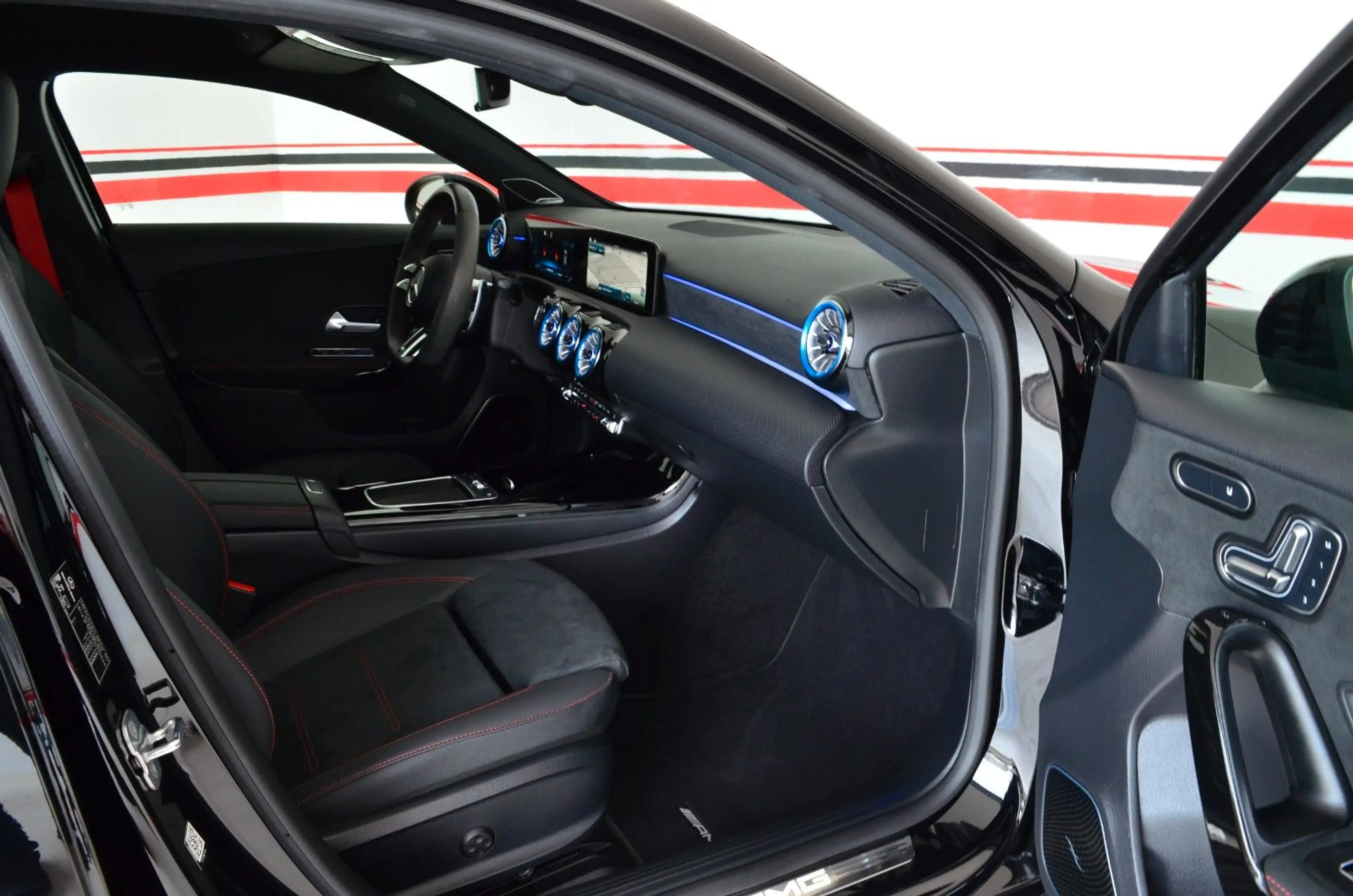 Mercedes-Benz A 45 AMG A 45 S AMG 4Matic Black Edition | Burmester |LED — photo 15