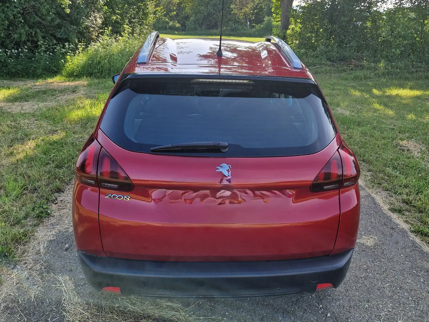 Peugeot 2008 2008 PureTech 130 Stop TÜV Neu Rot - 2